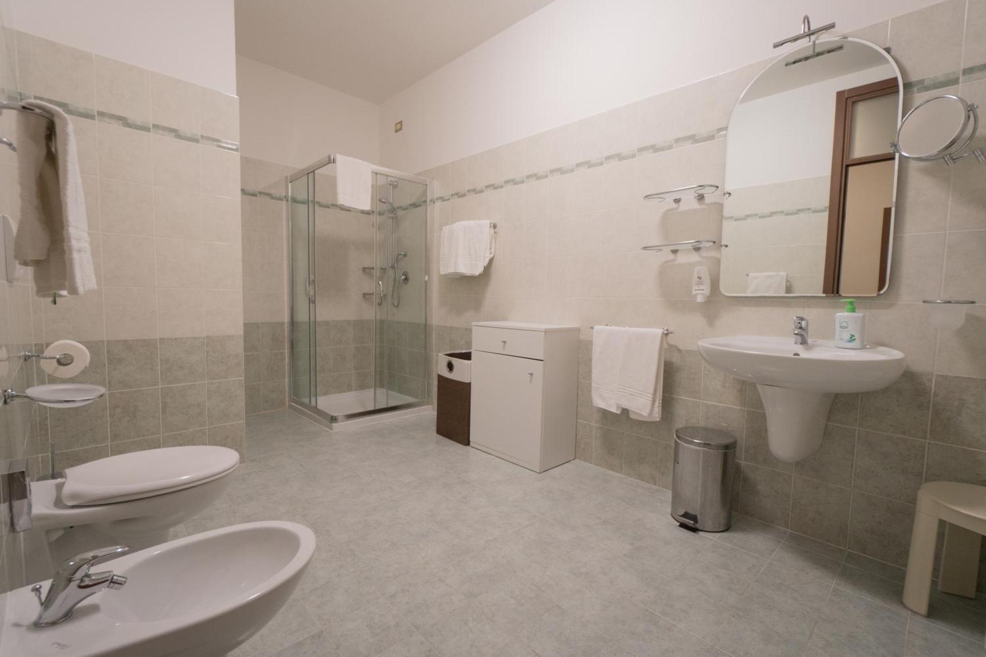 Apartments "Villa Imelda" Limone sul Garda Exteriör bild