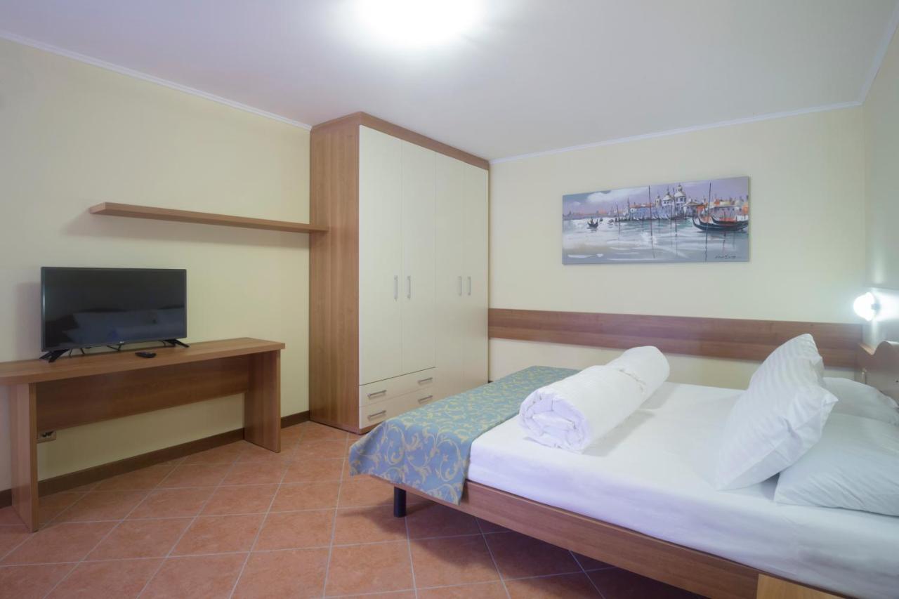 Apartments "Villa Imelda" Limone sul Garda Exteriör bild
