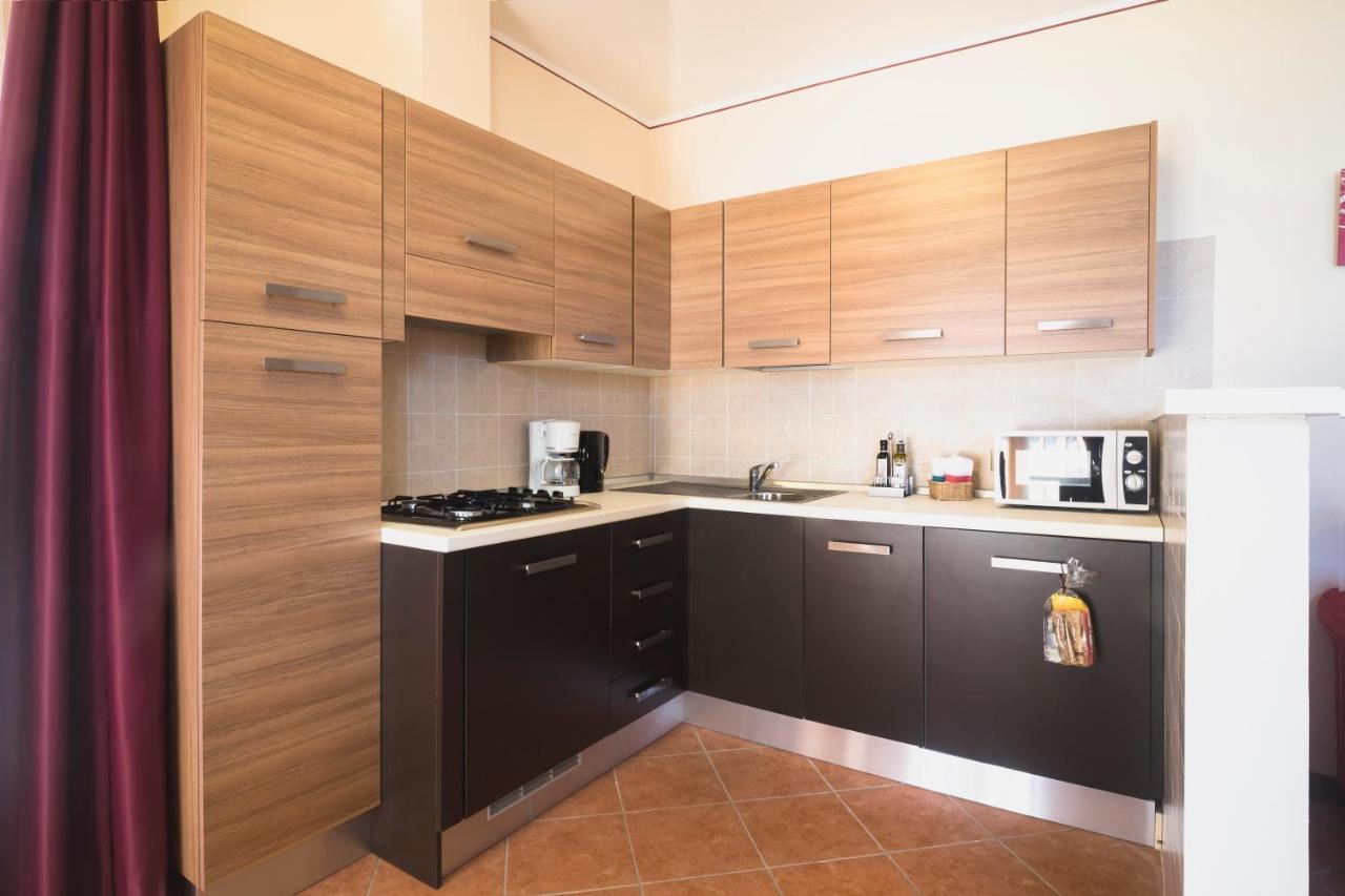 Apartments "Villa Imelda" Limone sul Garda Exteriör bild